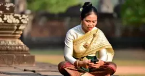 ក្រសួងវប្បធម៌ និងក្រសួងព័ត៌មានព្រមានអ្នកបង្កើតមាតិការ ចំពោះខ្លឹមសារប៉ះពាល់វប្បធម៌ និងតម្លៃស្ត្រីខ្មែរ