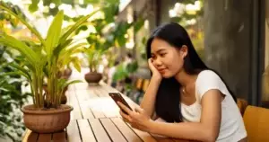 ថ្លៃ internet នៅកម្ពុជា ប្រៀបធៀប ២០២៦: Mobile Data, Fiber និង ISP