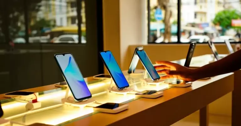 Huawei ទូរស័ព្ទ ភ្នំពេញ ការវាយតម្លៃ ២០២៦៖ តម្លៃ ម៉ូដែល និងចំណុចត្រូវដឹង