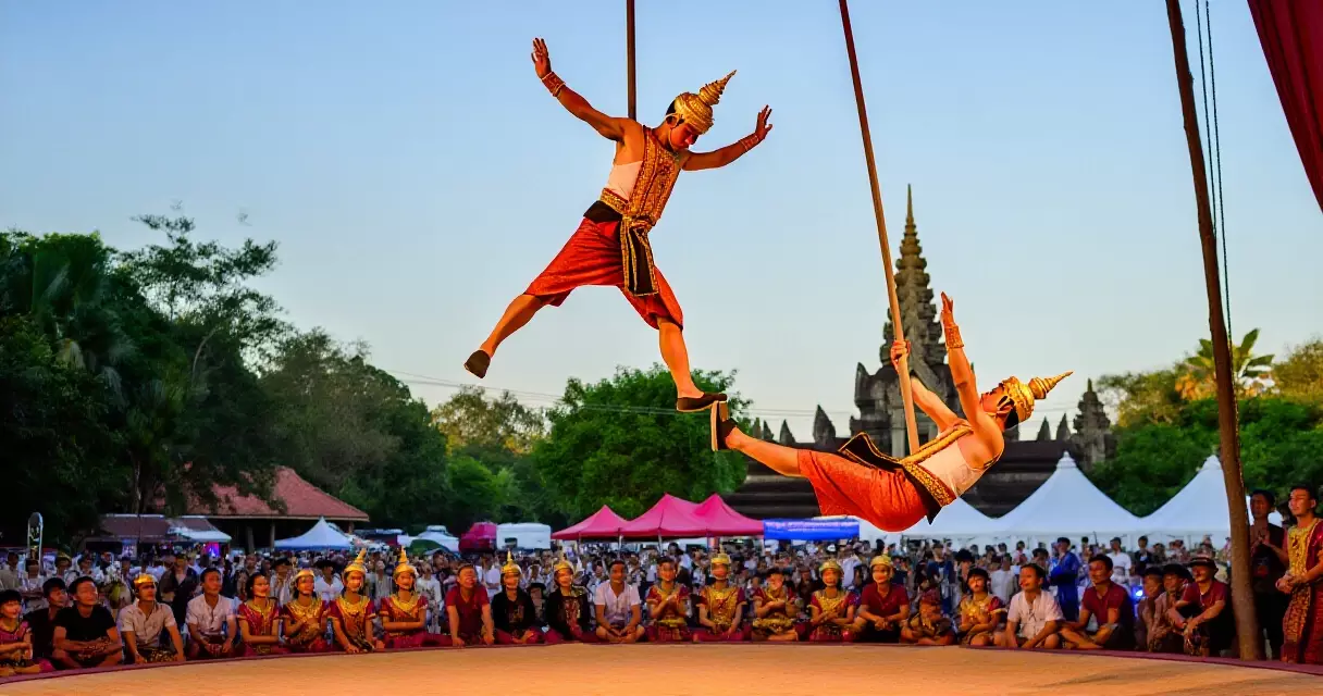 អ្នកសំដែងសៀកសែខ្មែរប្រតិបត្តិសិល្បៈក្នុងព្រឹត្តិការណ៍ Tini Tinou